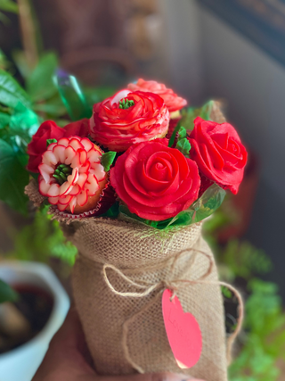 Cupcake Rose Bouquet (NYC DELIVERY ONLY)