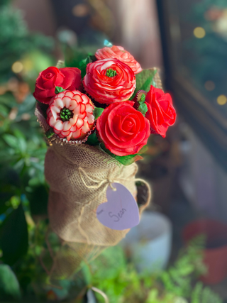 Mini Cupcake Rose Bouquet (Buttercream Frosted Flowers)